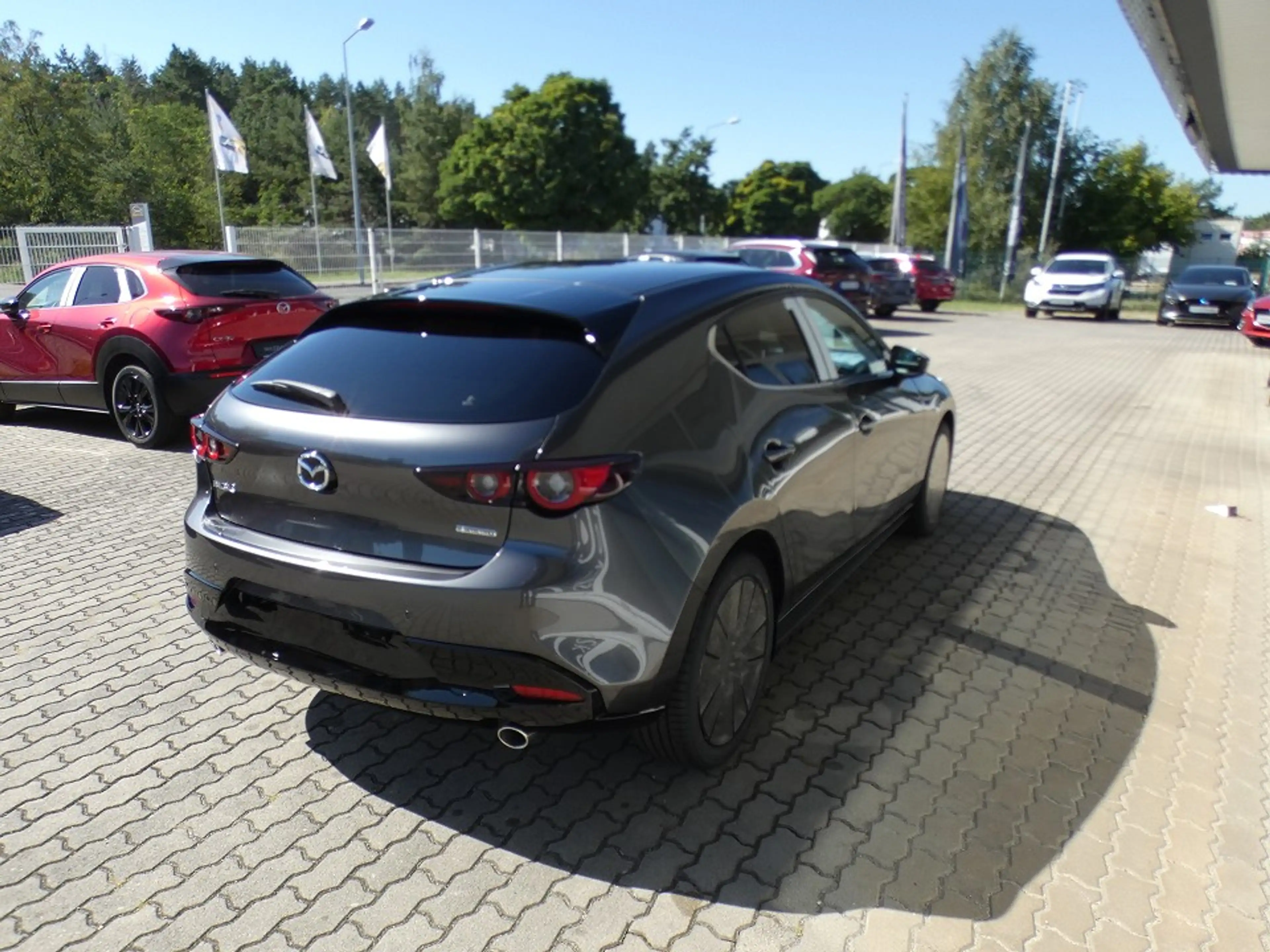 Mazda 3 2.5L e-SKYACTIV G 140ps 6MT FWD Homura — photo 5