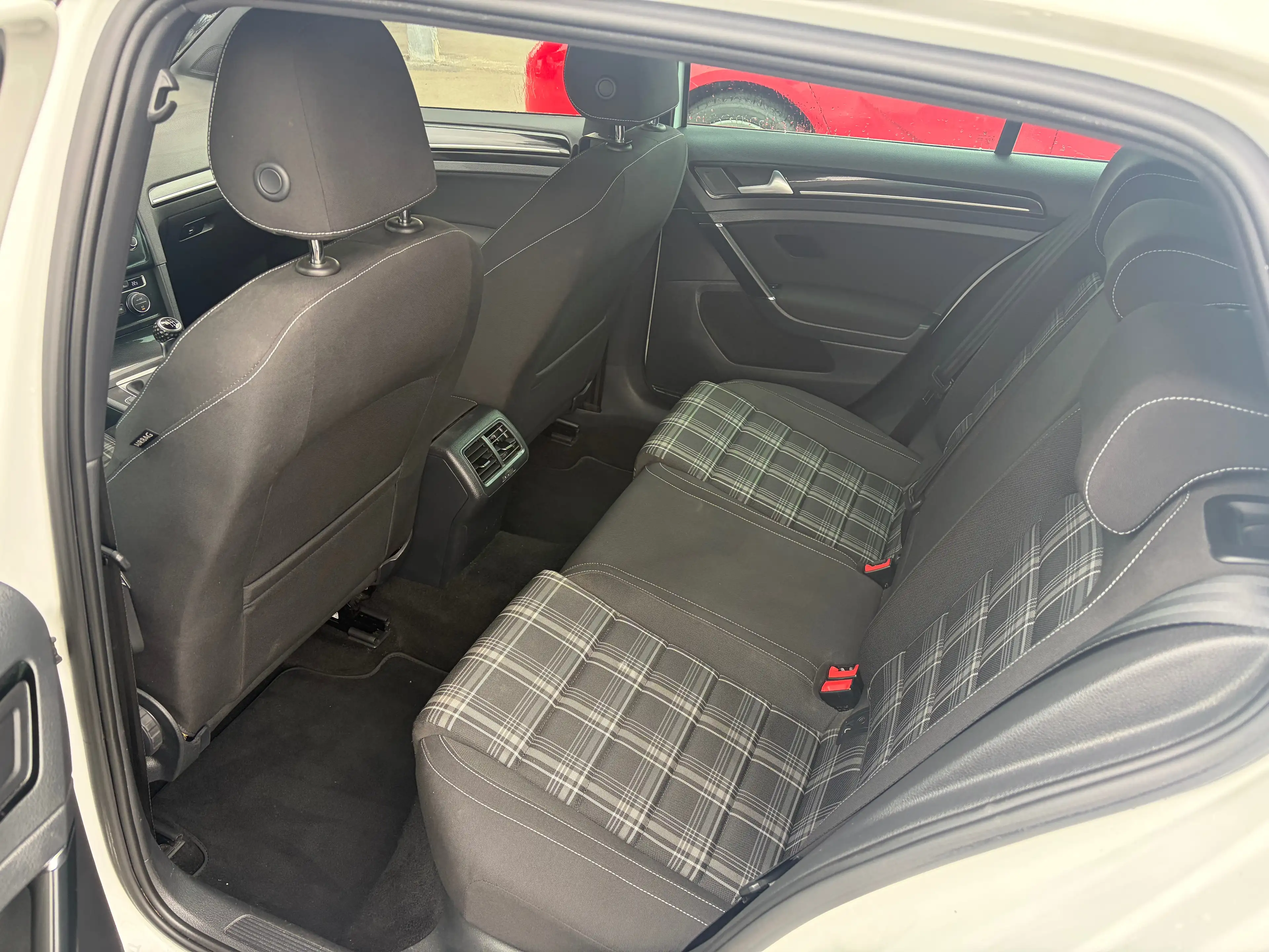 Volkswagen Golf GTD GTD BMT*HU 05/2027*216 PS* — photo 9