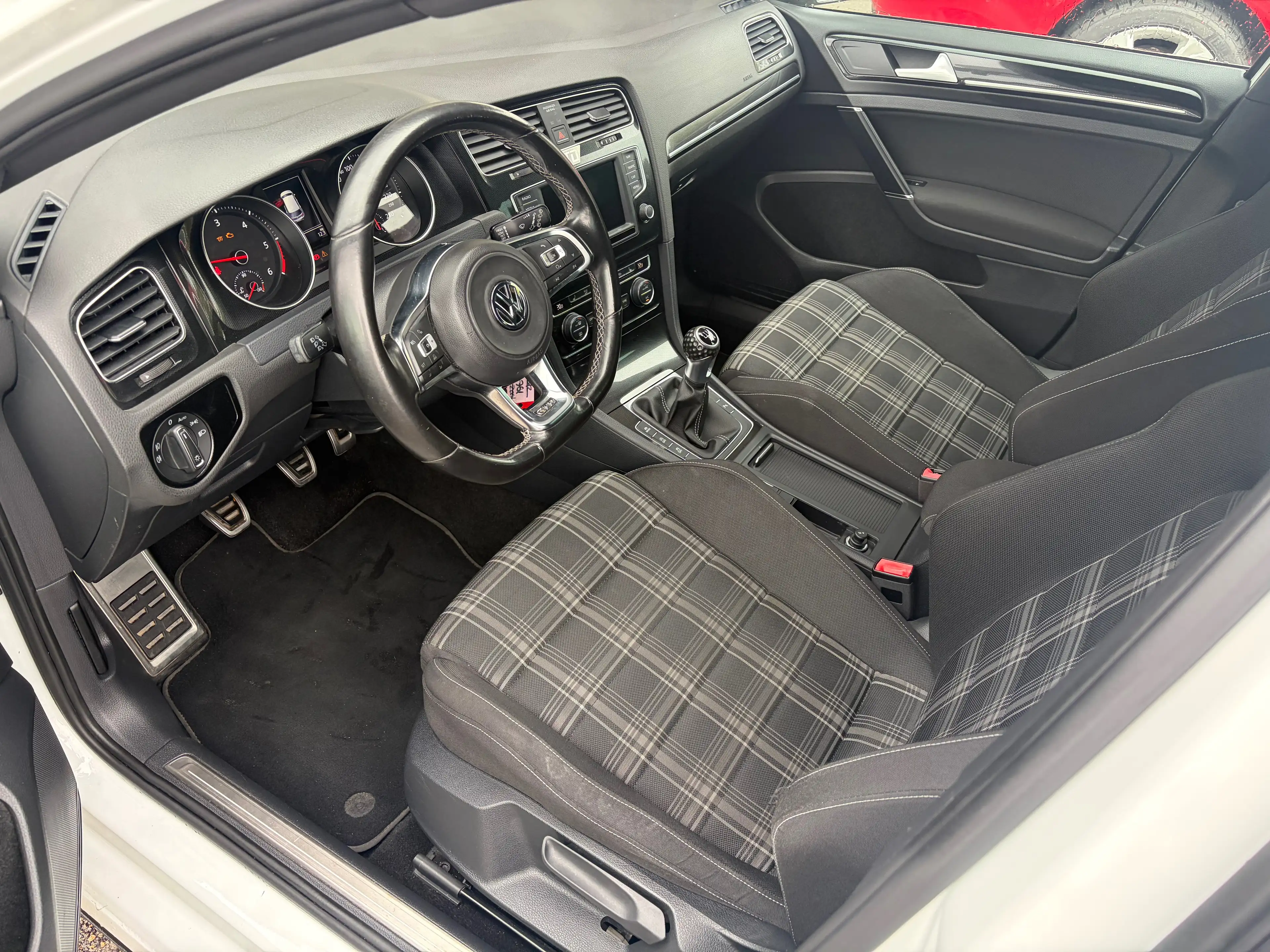 Volkswagen Golf GTD GTD BMT*HU 05/2027*216 PS* — photo 7