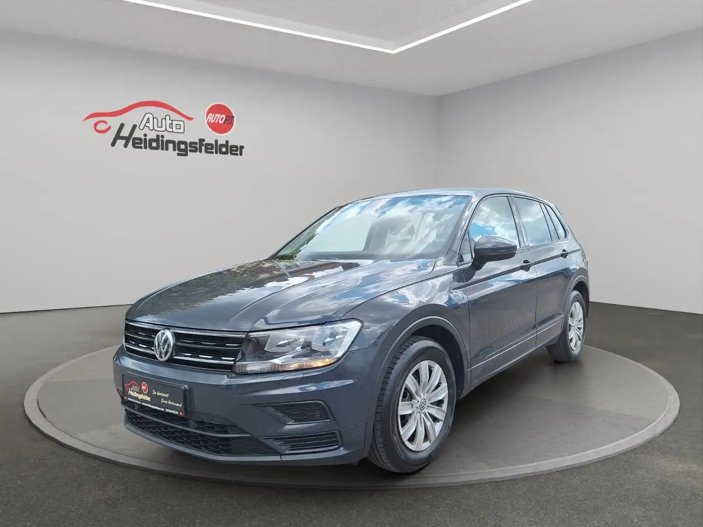 Volkswagen Tiguan Trendline BMT/Start-Stopp, AHK, 8-fach Grau - 1