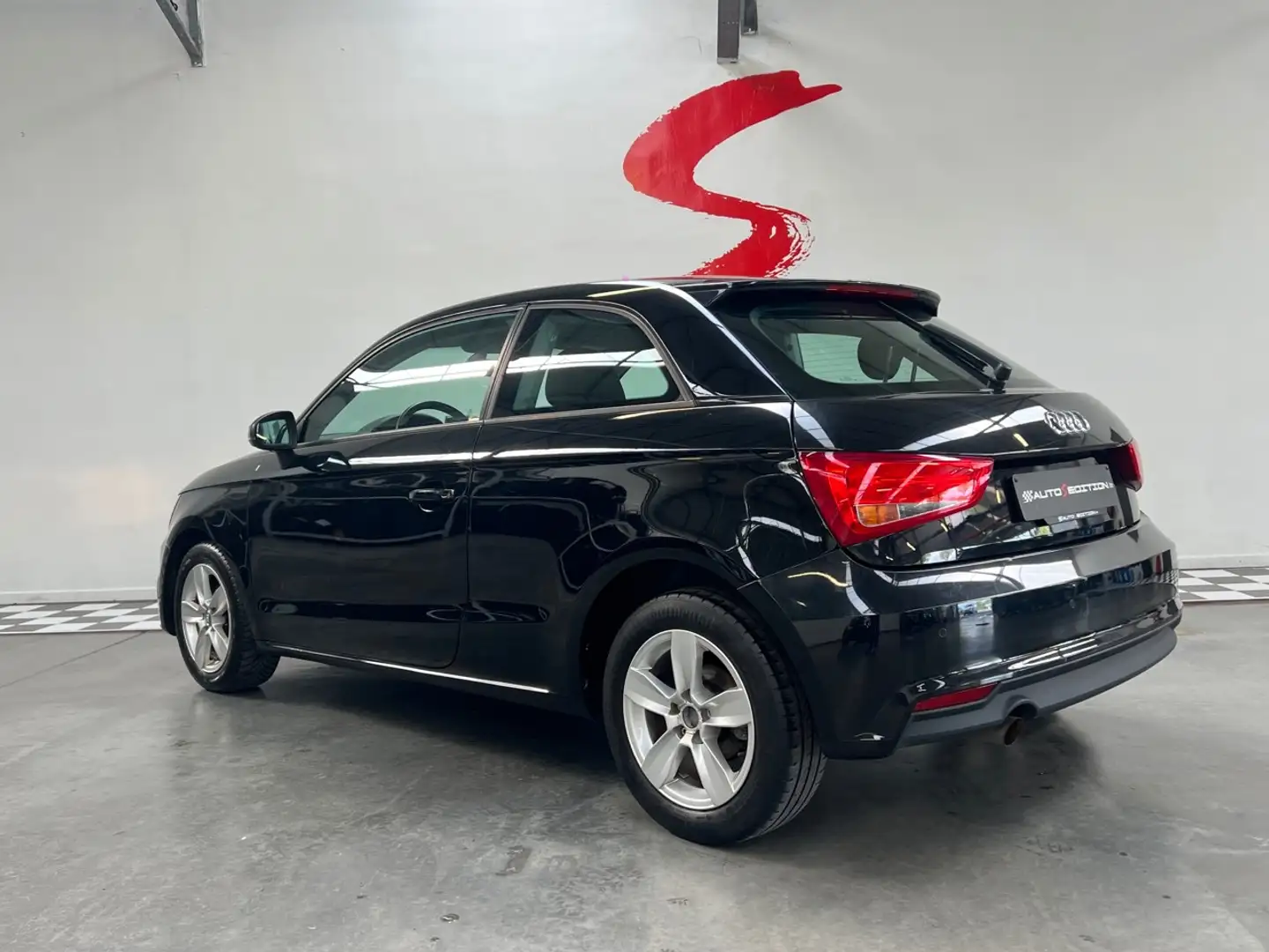 Audi A1 1.0 TFSI Sportback Noir - 2