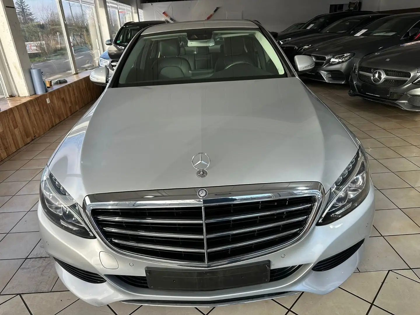 Mercedes-Benz C 180 CGI Lim Avantgarde Camera Leder Navi Xenon Silber - 2