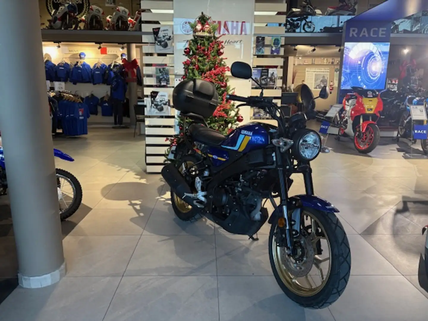 Yamaha XSR 125 Blau - 2