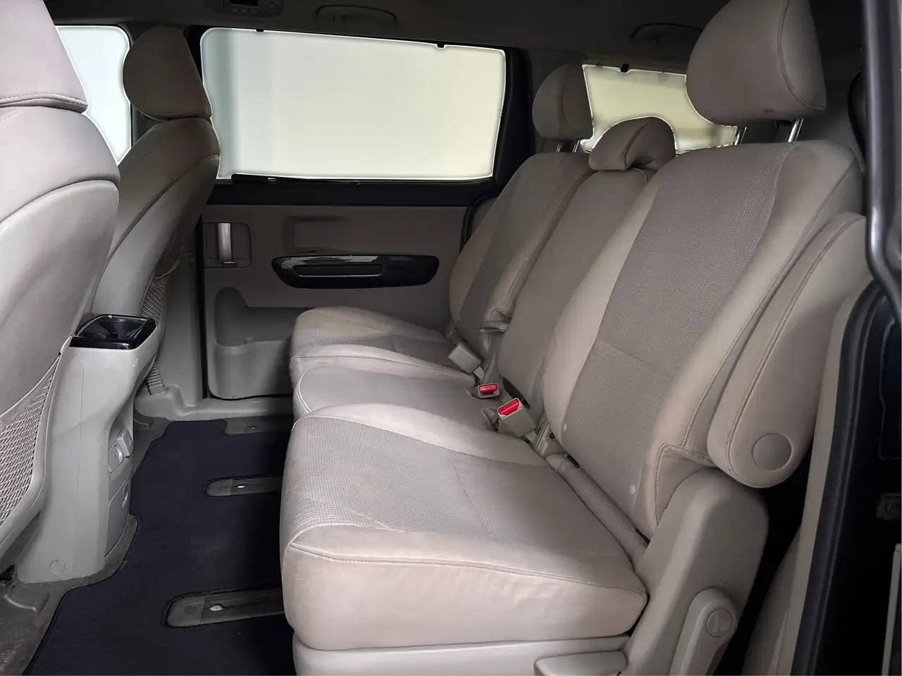 Kia Sedona снимка Kia Sedona
