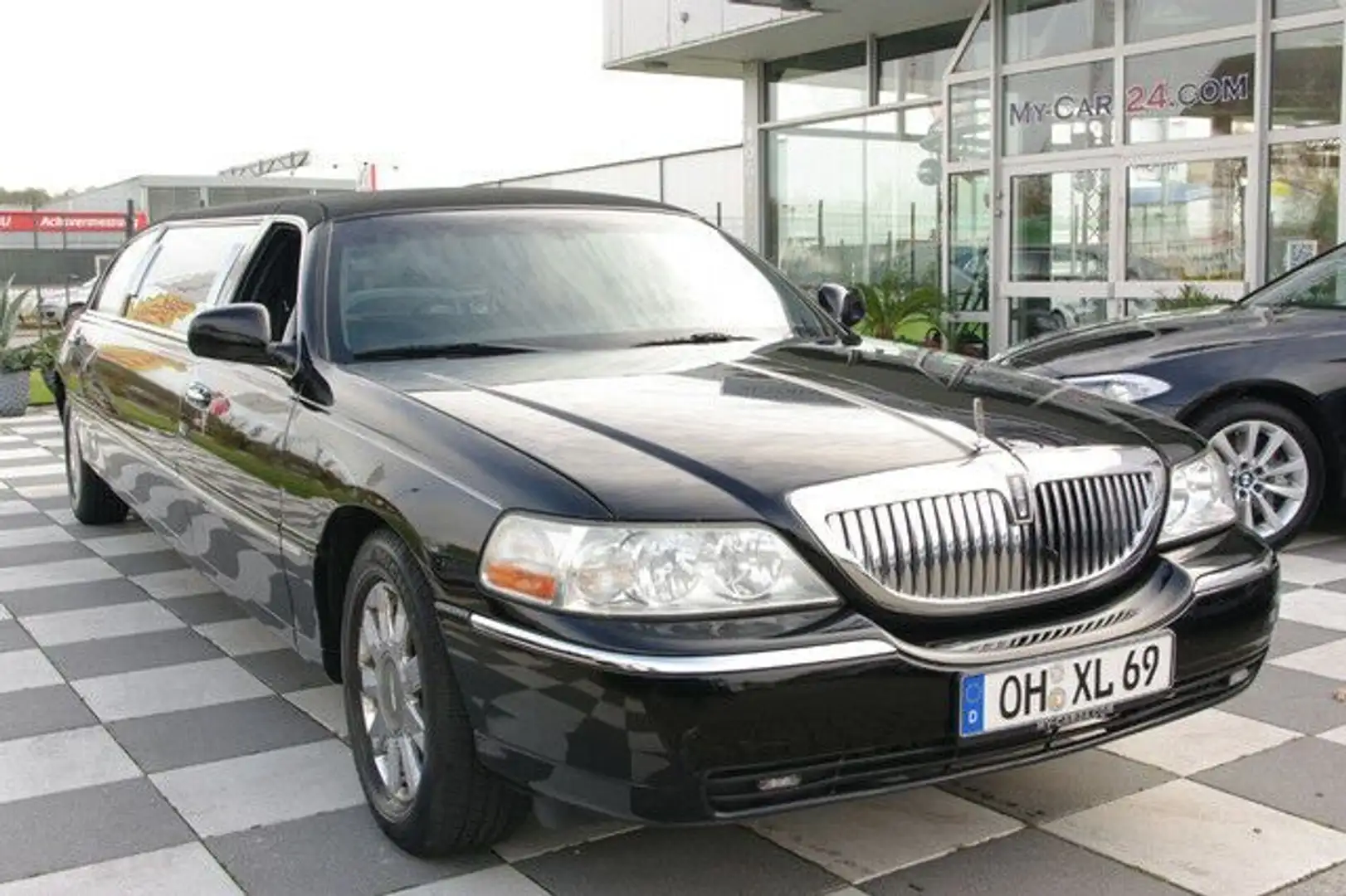 Lincoln Town Car *Kristal-Coach*Stretch-Limo*Tv*etc.. Чорний - 2