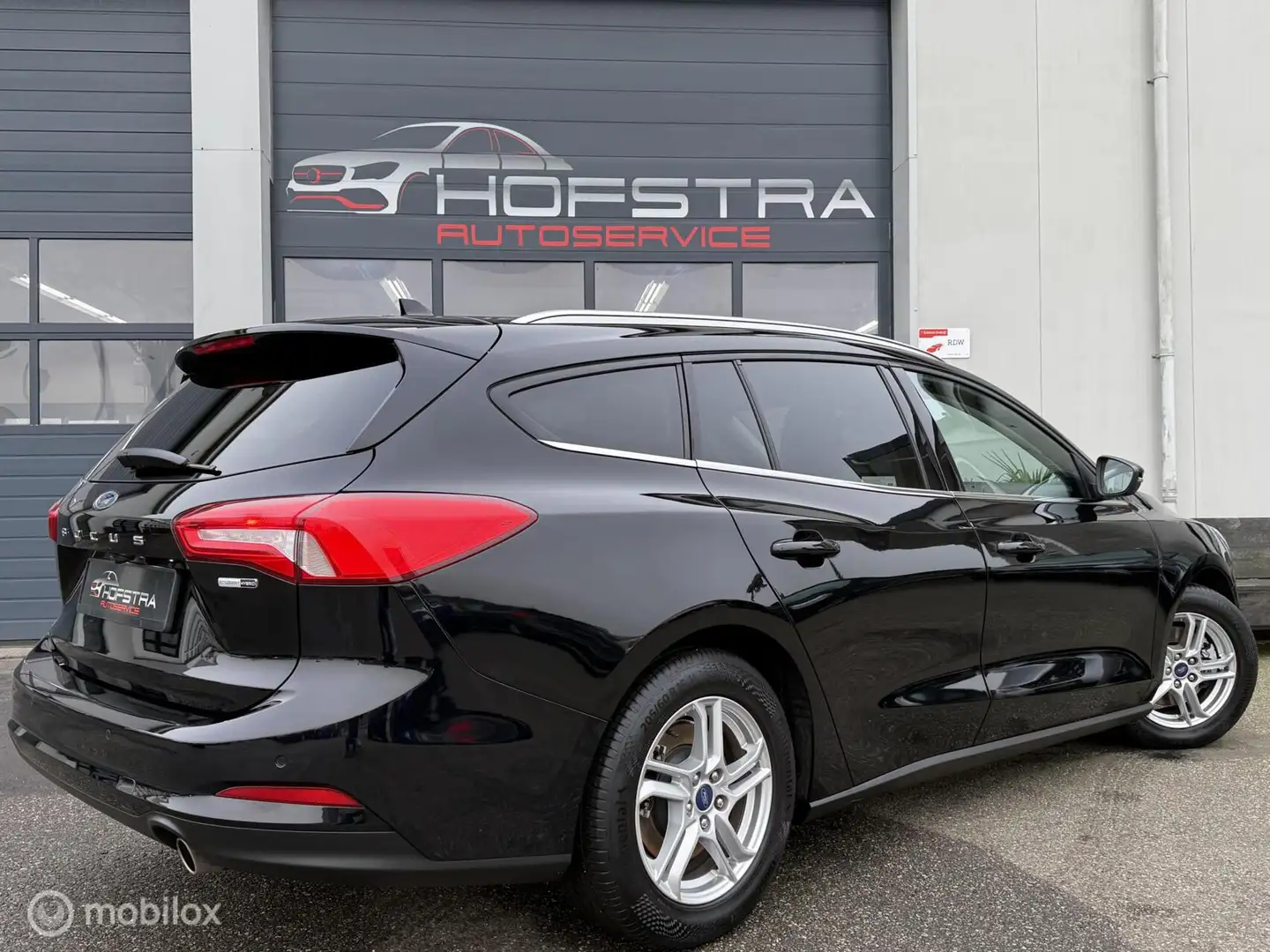 Ford Focus Wagon 1.0 EcoBoost Hybrid Camera Carplay LED NAP Noir - 2