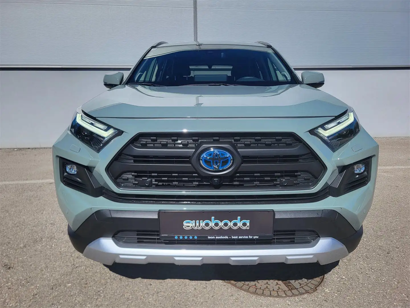 Toyota RAV 4 RAV4 2,5 Hybrid Adventure AWD Grün - 2