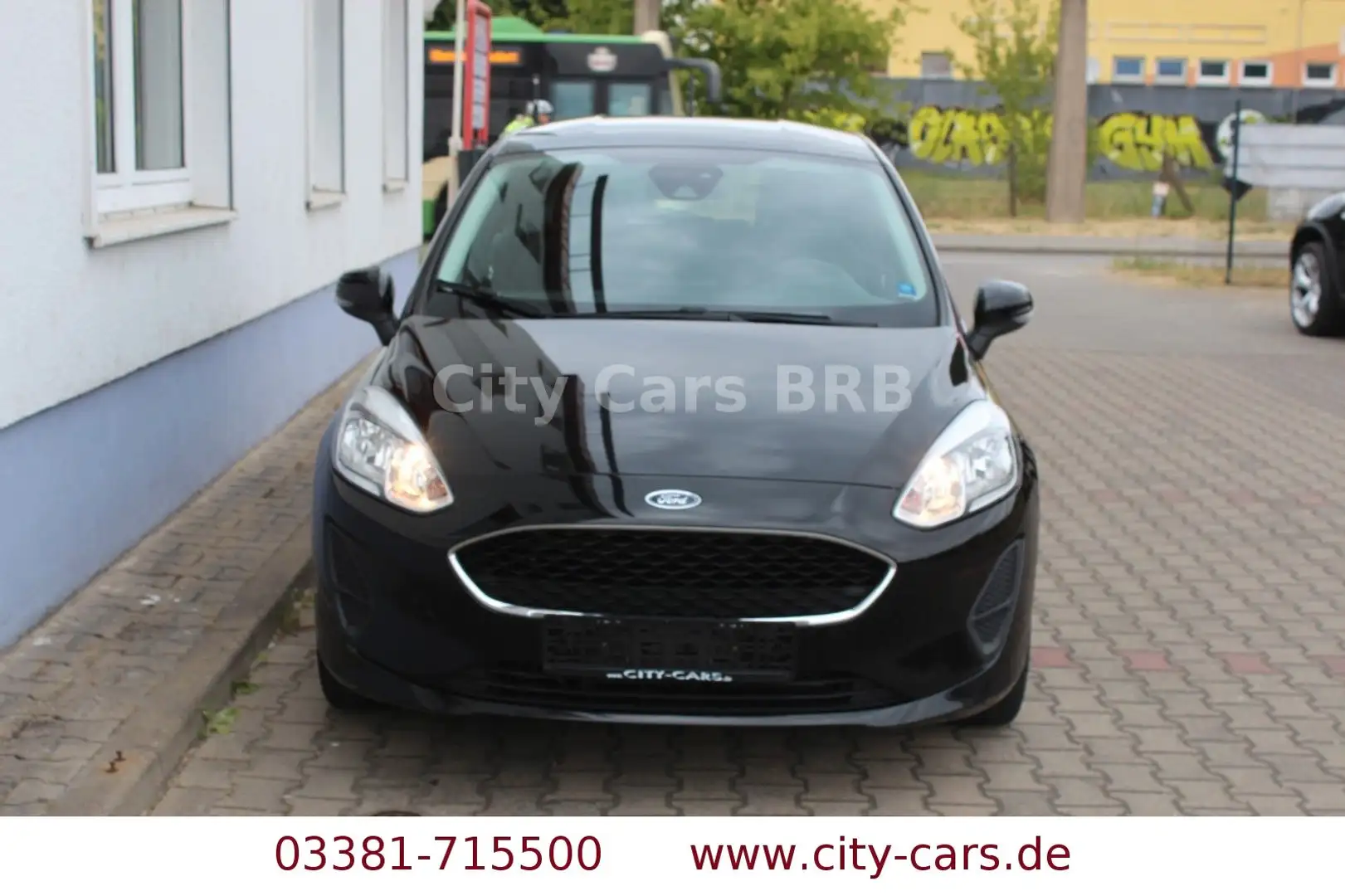Ford Fiesta Trend*Automatik**PDC*Spur*Neues Modell Schwarz - 2