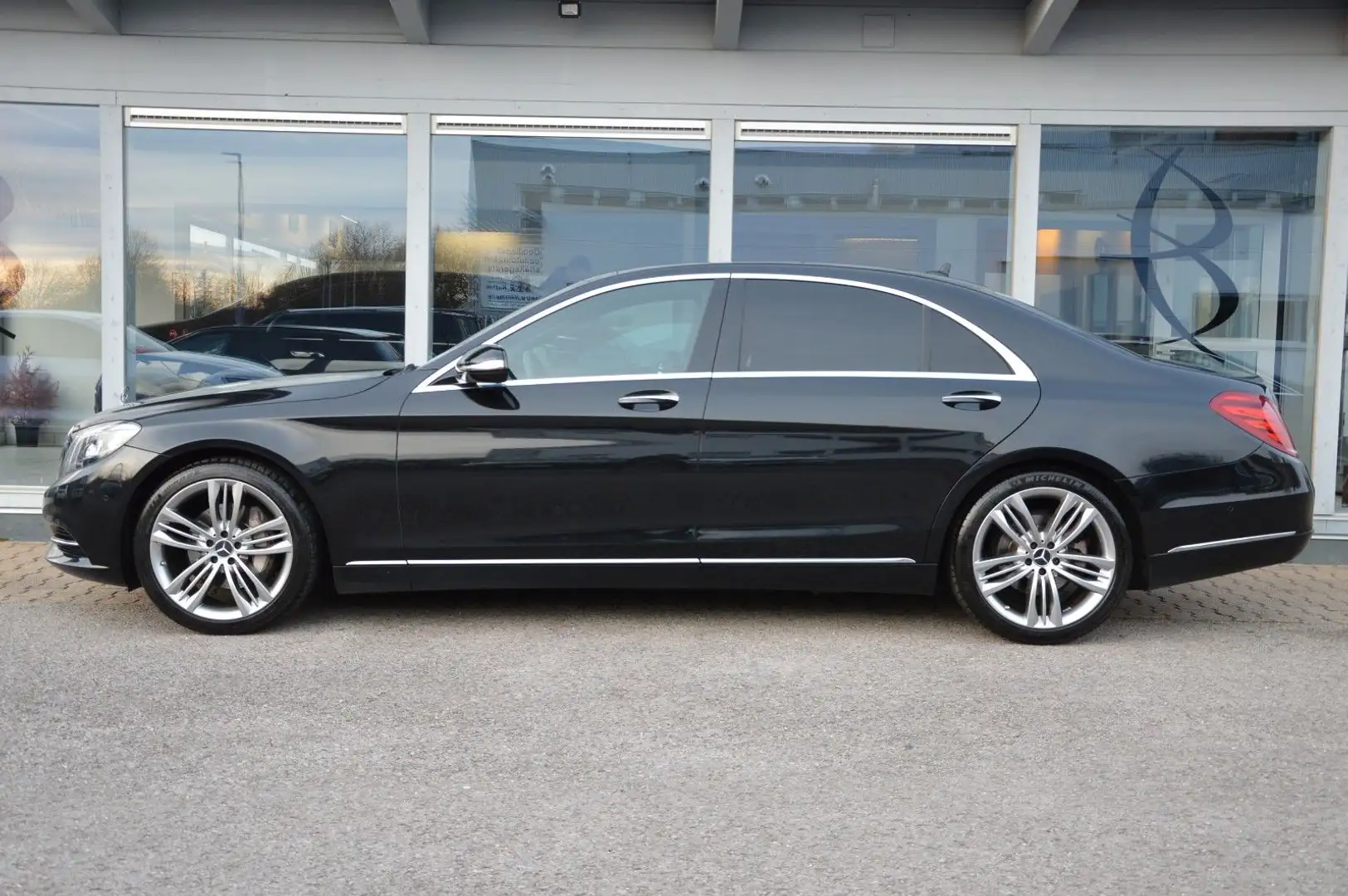 Mercedes-Benz S 350 d LANG*COMAND*PANO*DIST+*CAM*LEDER*LED Schwarz - 2