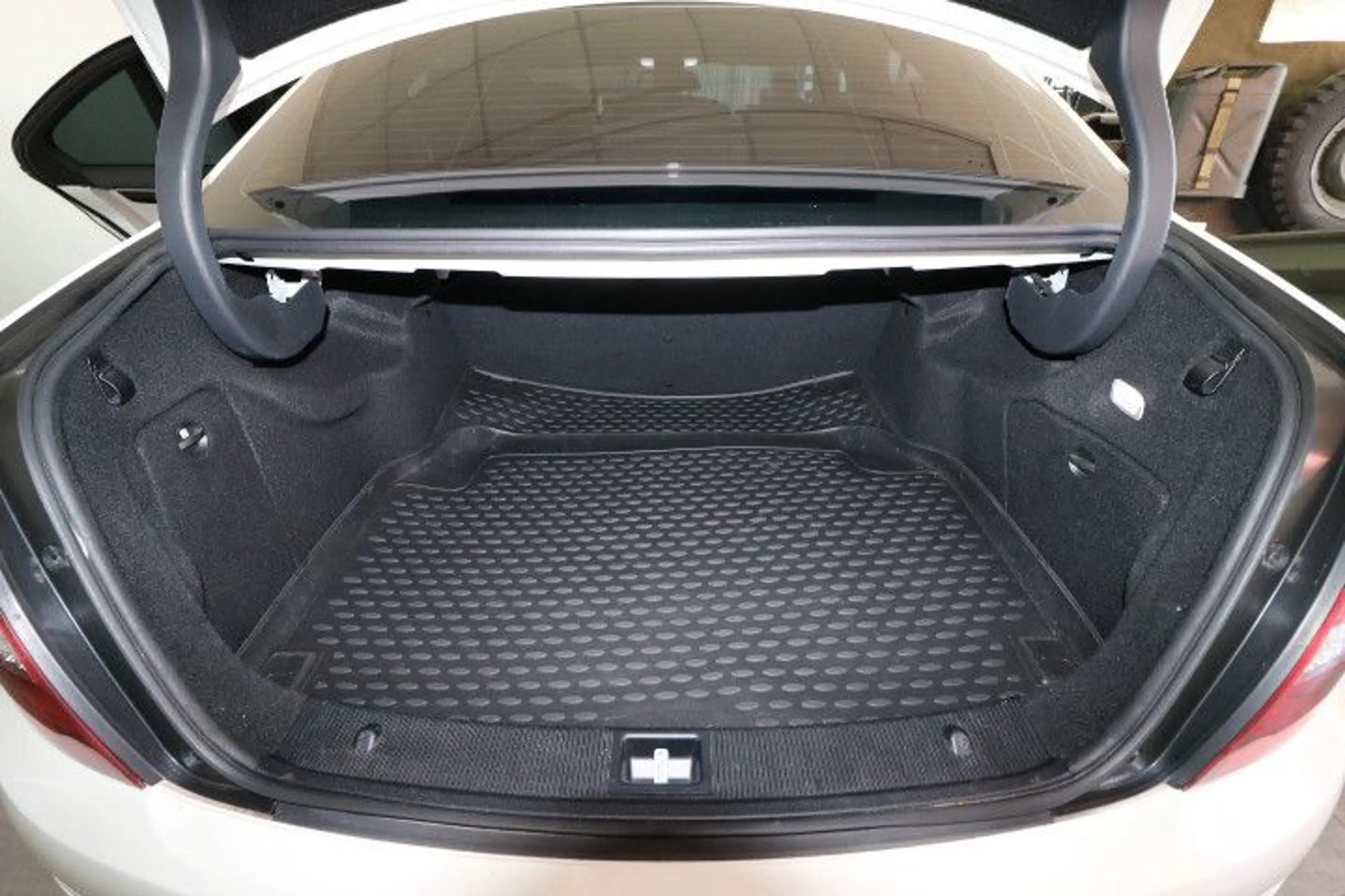 Mercedes-Benz C 200 Kompressor Limousine — photo 9