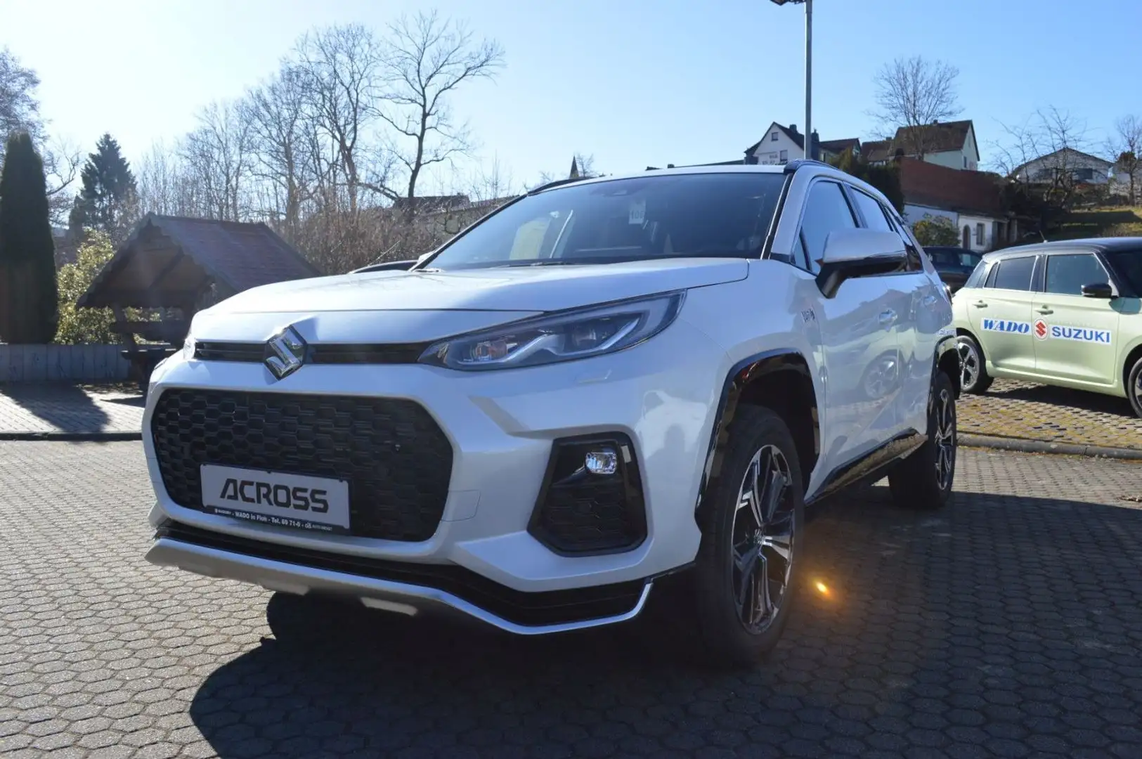 Suzuki Across 2.5 Plug-In Hybrid Comfort+ E-Four*NAVI* Weiß - 1