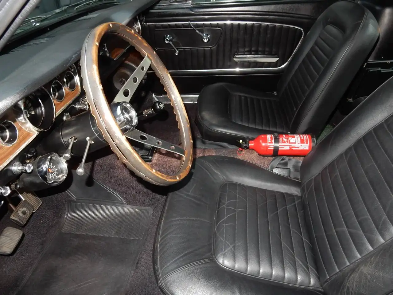 Ford Mustang Fastback 289-V8 5-speed, foto 9