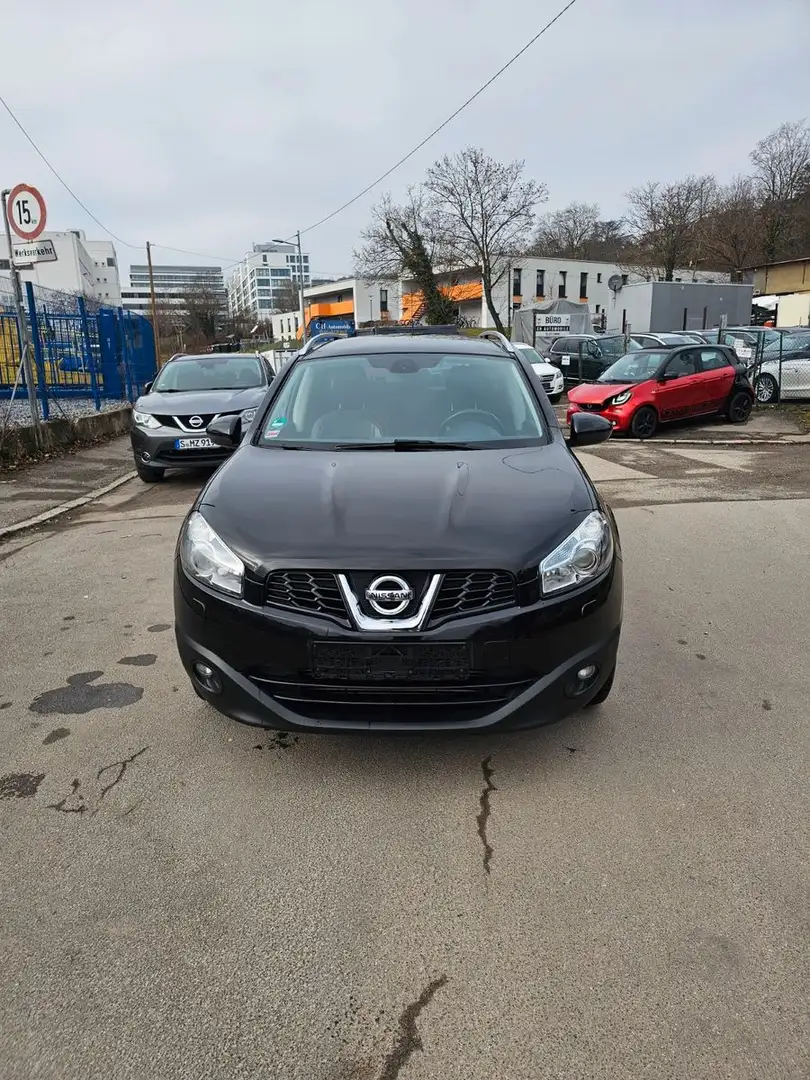 Nissan Qashqai +2 Tekna 4X4 Schwarz - 1