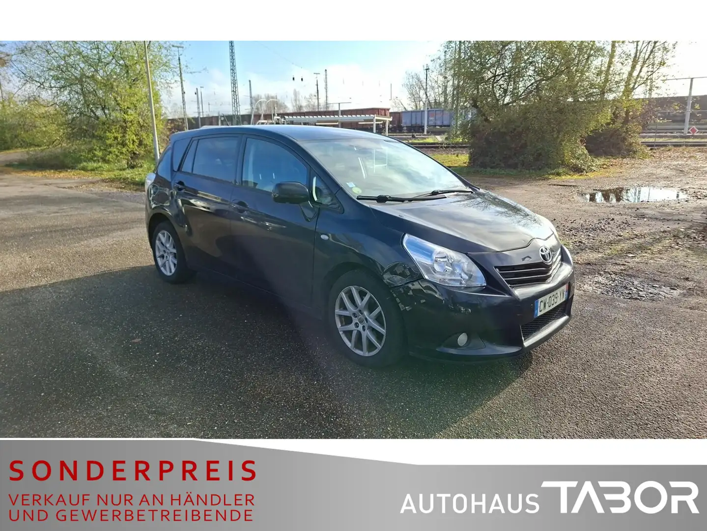 Toyota Verso 2.0 D-4D Travel 7S AHK LM RFK Navi Klima - 2