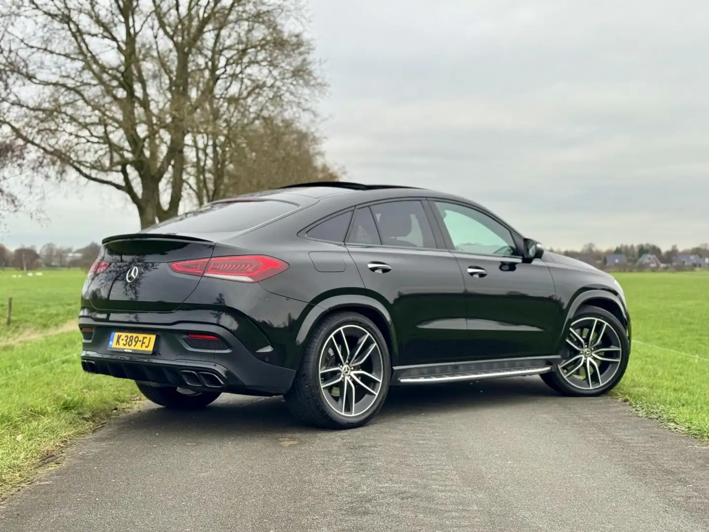 Mercedes-Benz GLE 400 Coupé d 4MATIC Premium Plus Zwart - 2