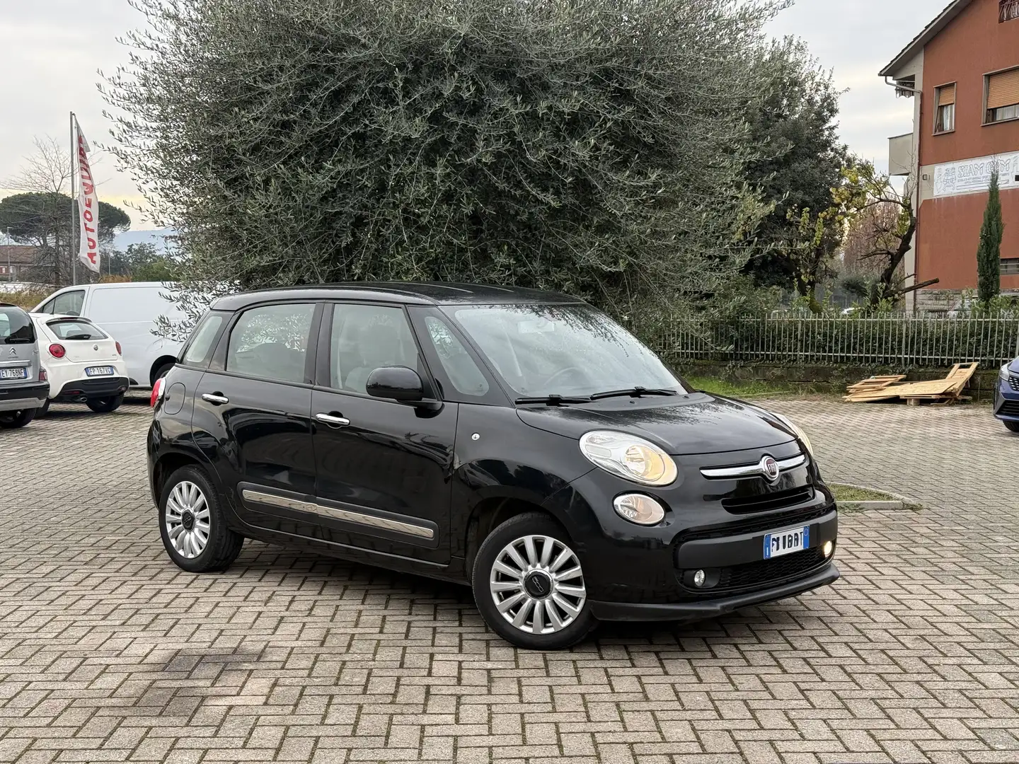 Fiat 500L 1.3 MJT Lounge 85cv Negro - 1