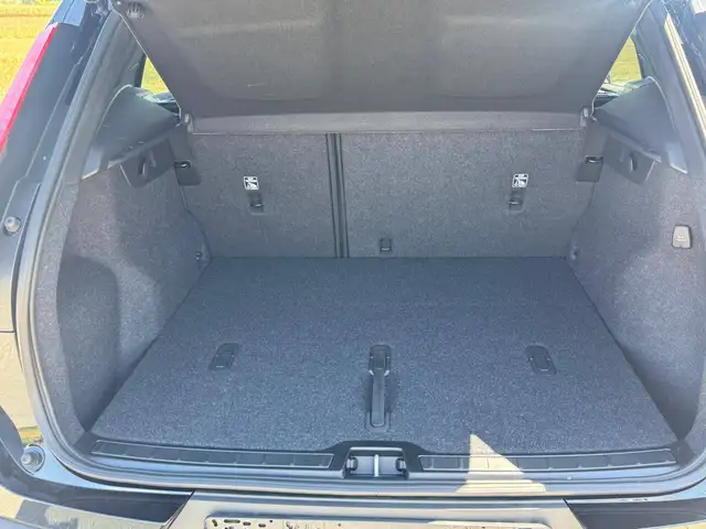 Volvo XC40 view 10