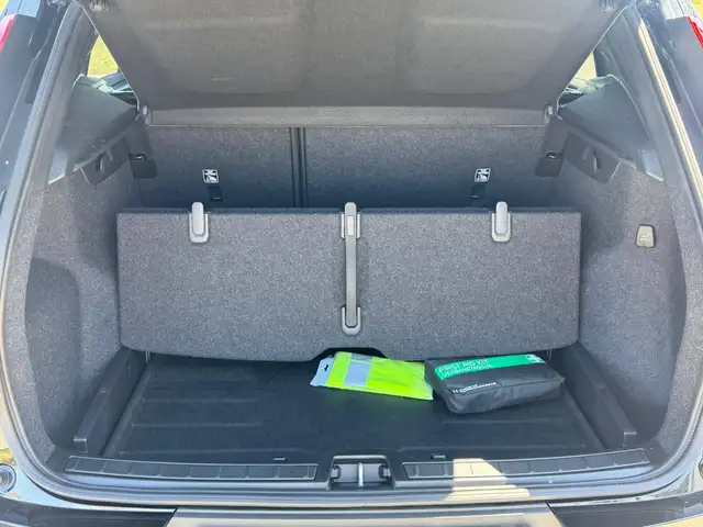 Volvo XC40 view 9
