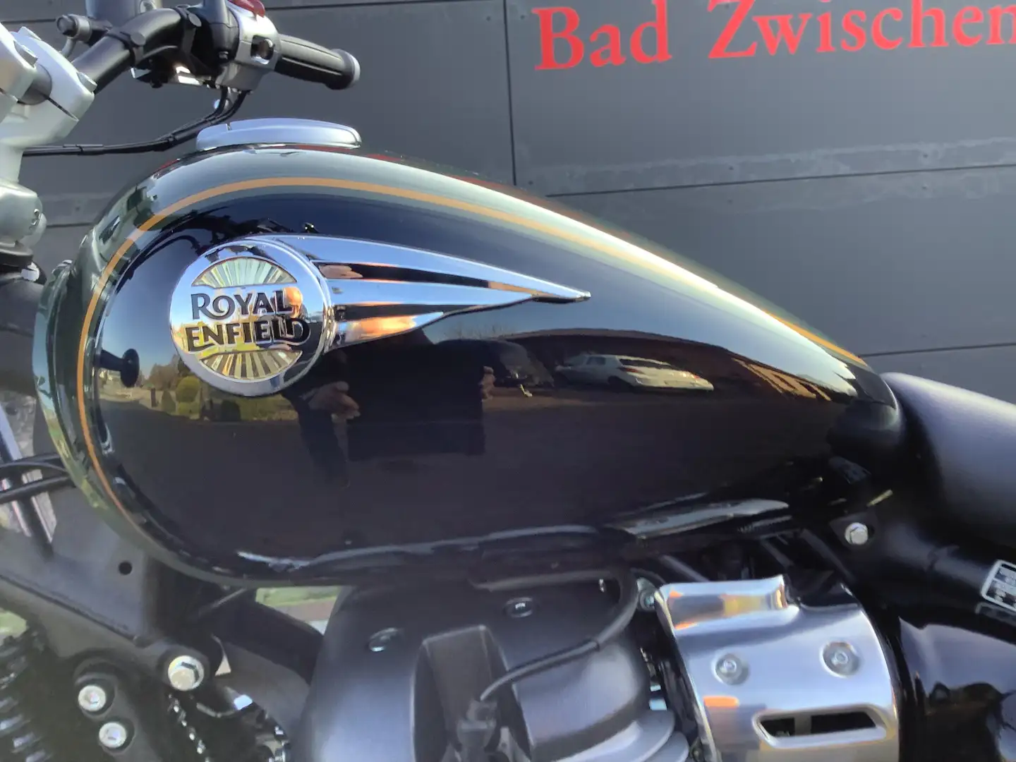 Royal Enfield Super Meteor 650 Interstellar green - Vorführer Vert - 1