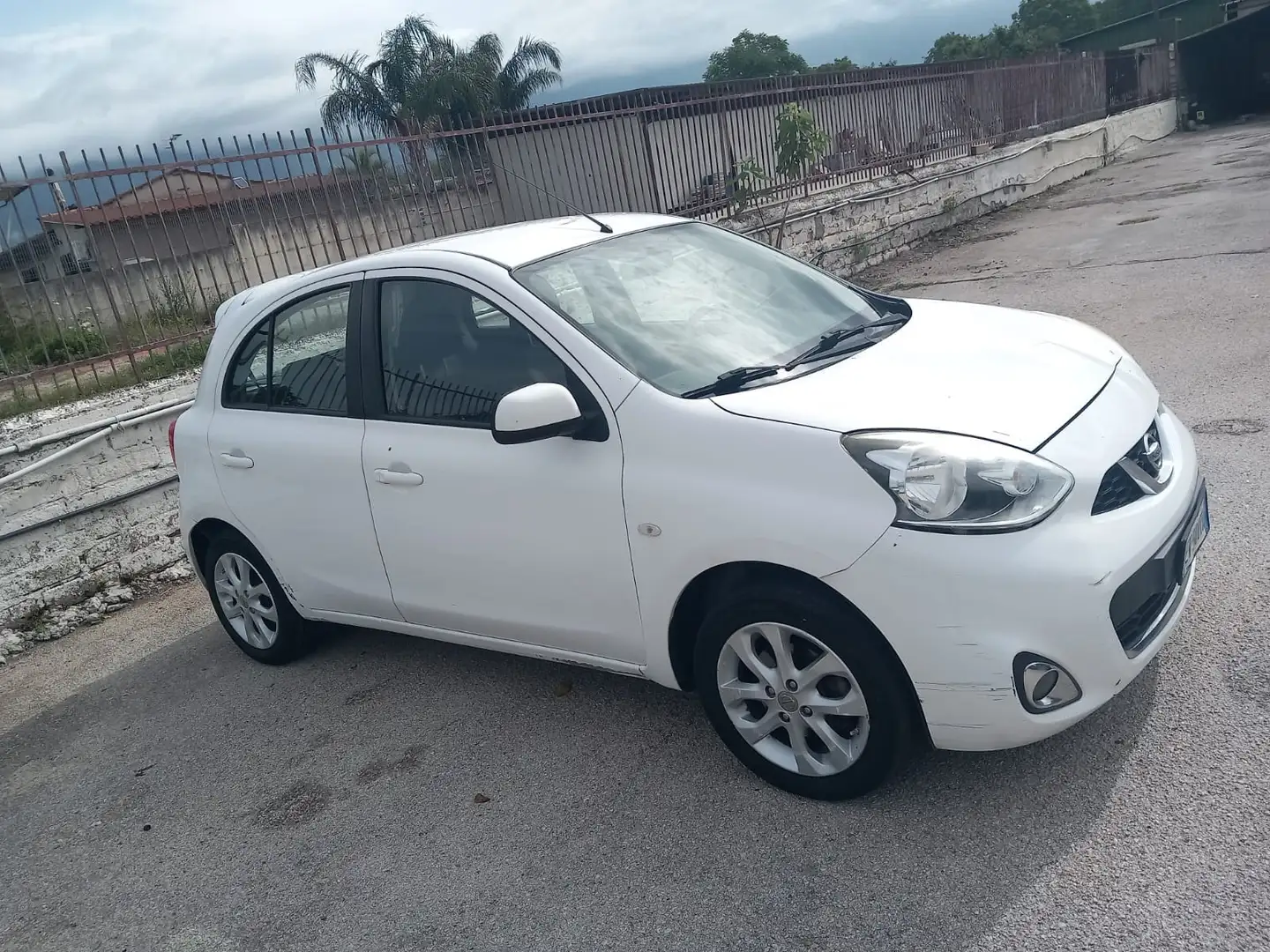 Nissan Micra 1.2 Tekna - 2
