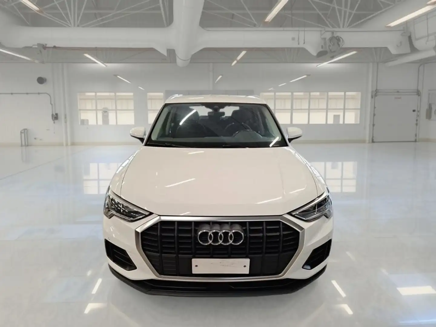 Audi Q3 45 TFSI e S tronic Business - 2