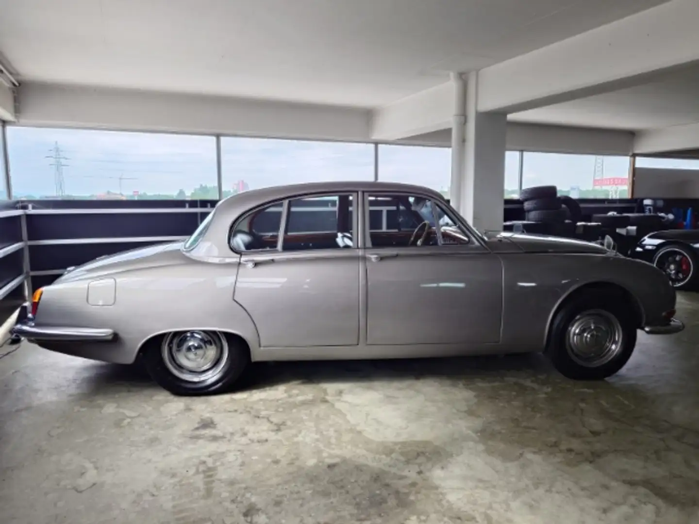 Jaguar S-Type 3.4 S Linkslenker Schalter Srebrny - 2