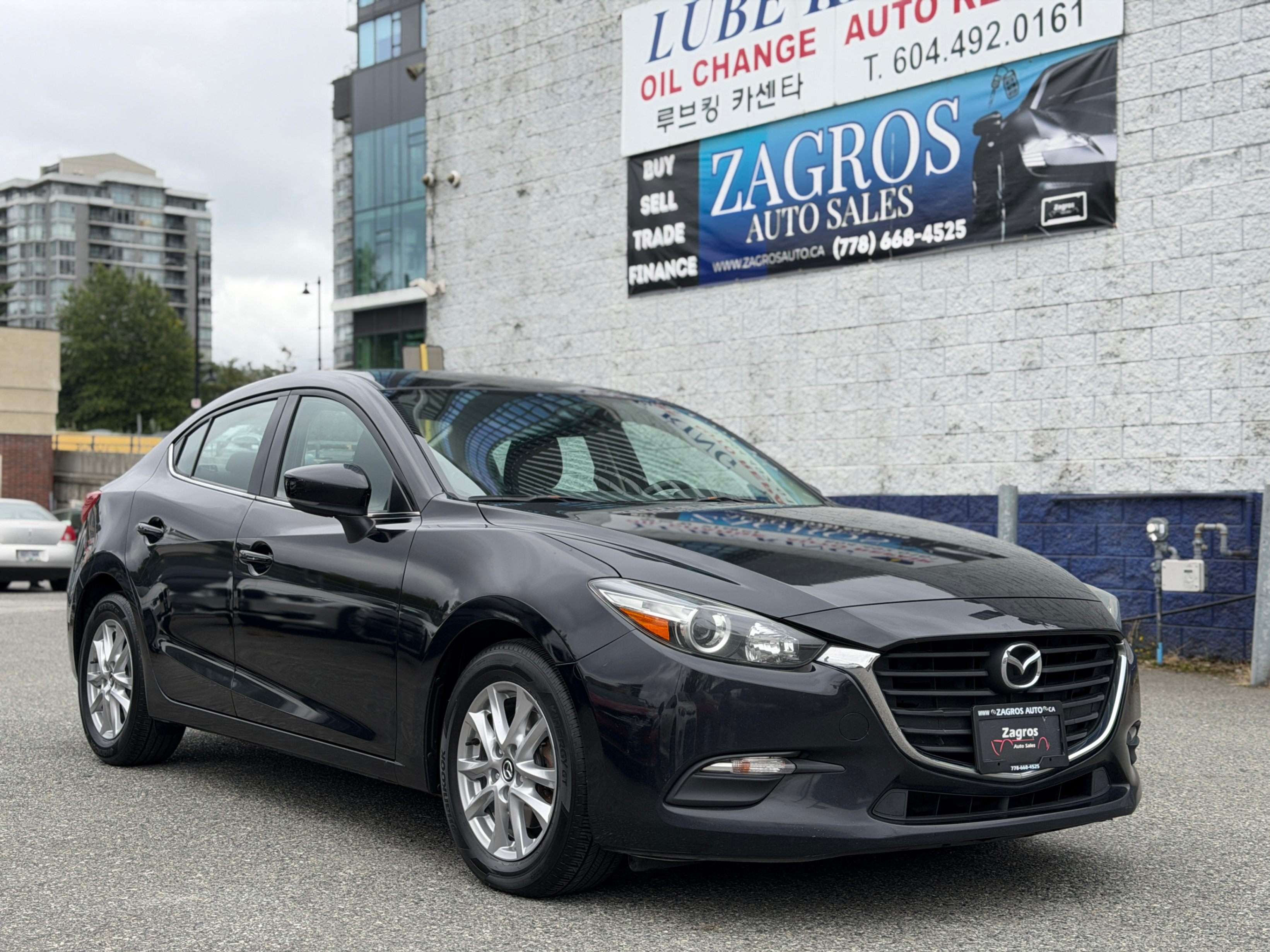 2017 Mazda Mazda3 | COMES WITH FREE DRIVER'S SHIELD WARRANTY |