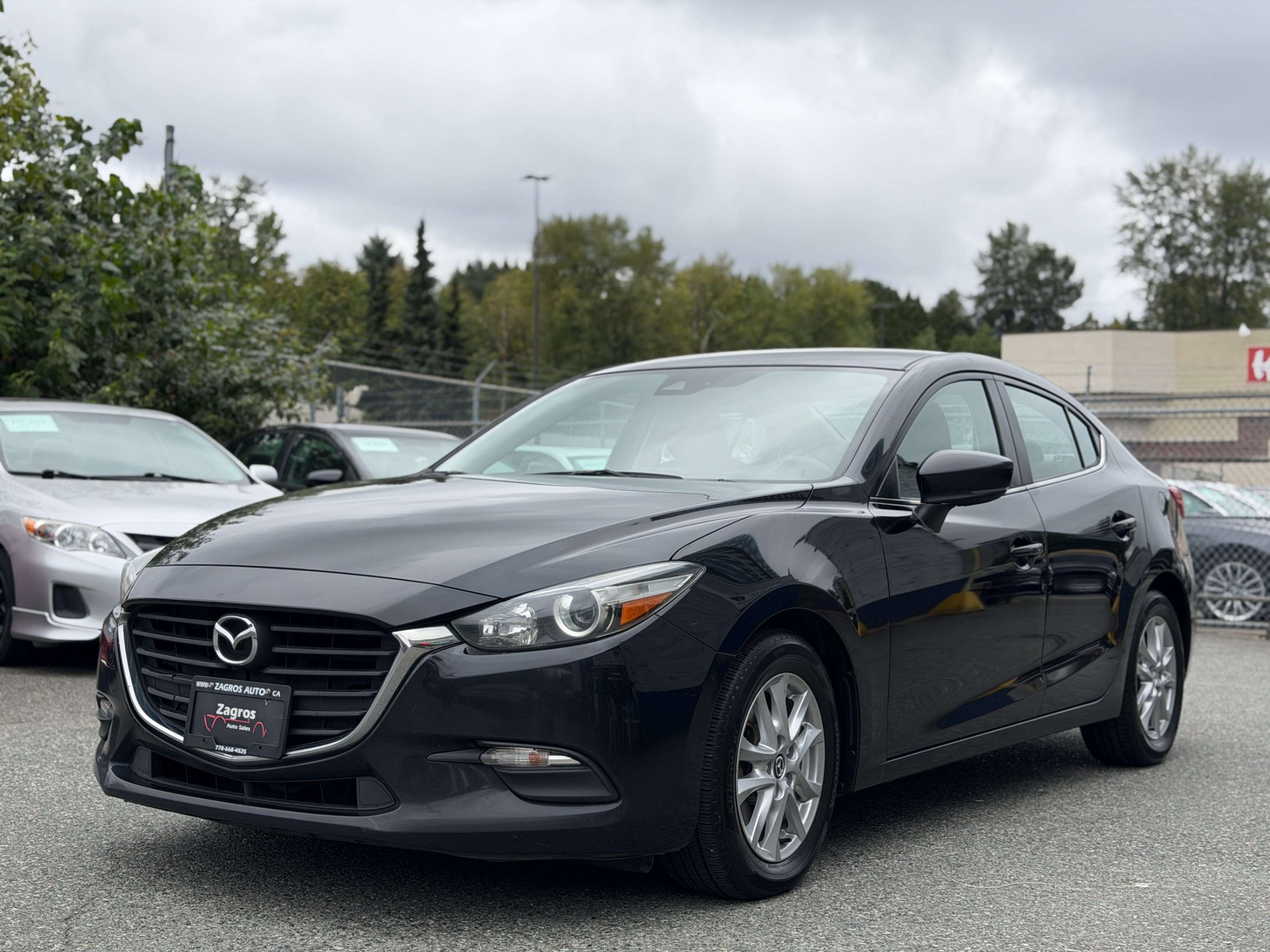 2017 Mazda Mazda3 | COMES WITH FREE DRIVER'S SHIELD WARRANTY | — снимка 1