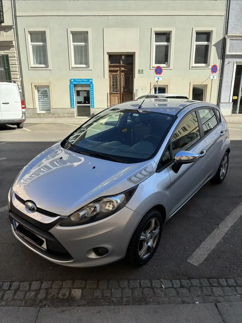 Ford Fiesta Trend 1,25 Silber - 2