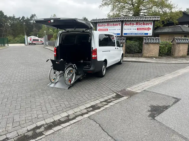 Mercedes-Benz Vito 111 CDI Pro extralang, Rollstuhlgerecht
