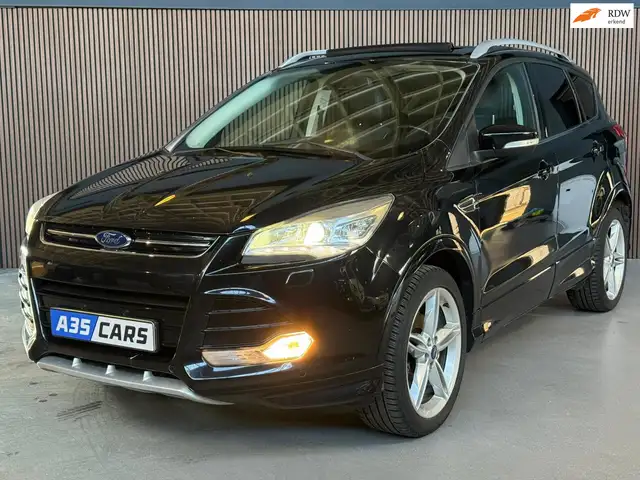Ford Kuga 1.5 Titanium Plus |PANO|LEER|CAMERA|STOELVERWARMIN