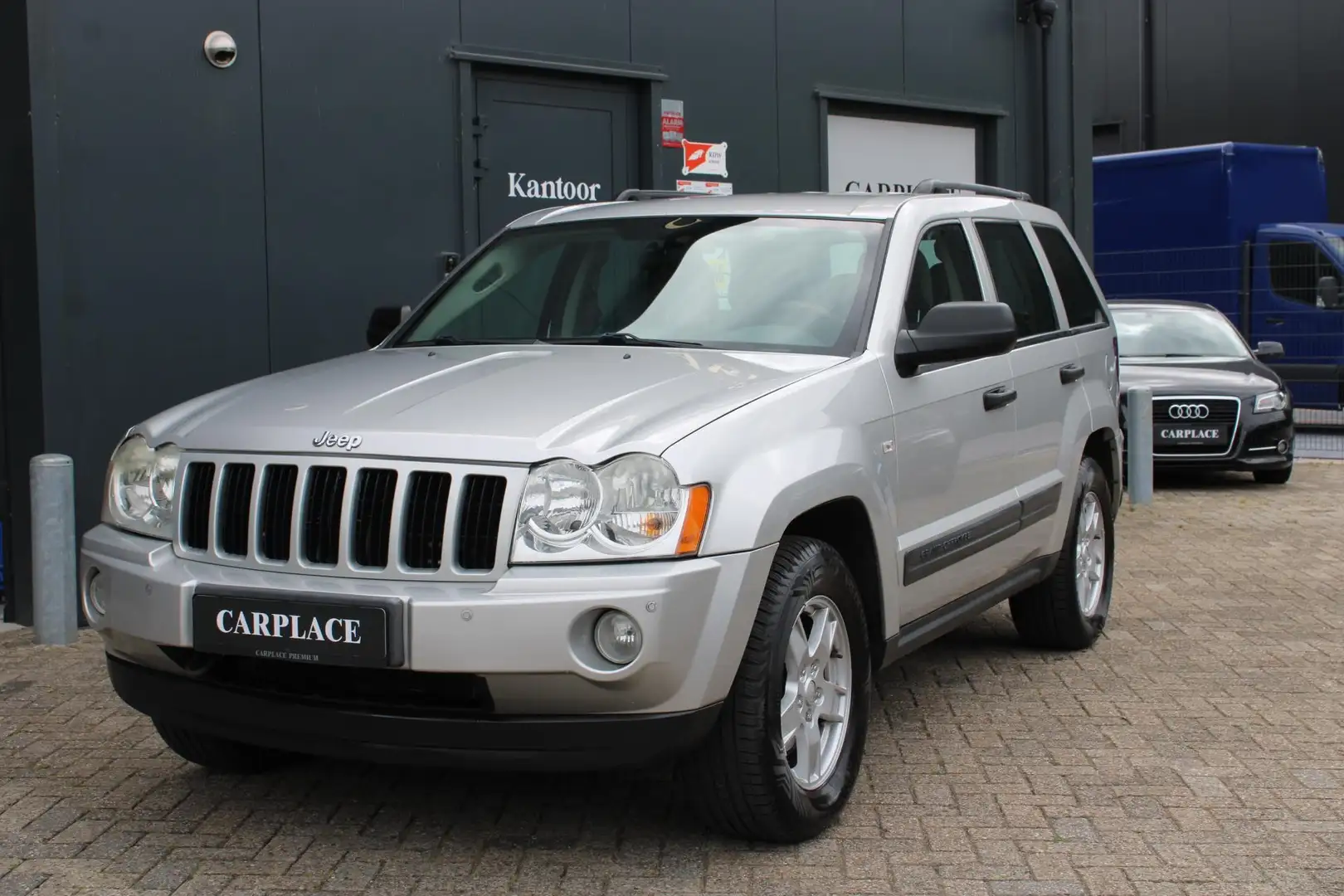 Jeep Grand Cherokee 4.7 V8 Laredo Grijs - 2