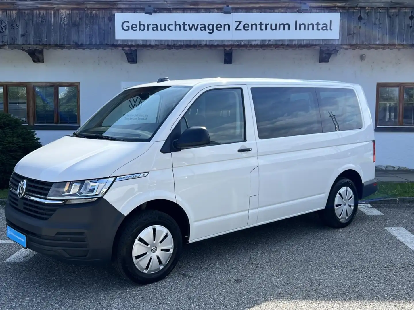Volkswagen T6 Caravelle .1 Trendline 2,0 TDI (Navi, Sitzhzg.) Klima Weiß - 2