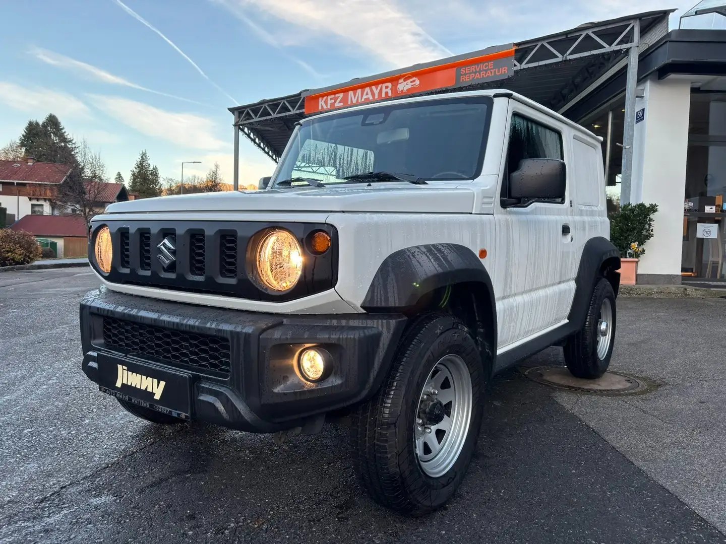 Suzuki Jimny 1,5 VVT Allgrip Clear *MWst. ausweisbar* Weiß - 1