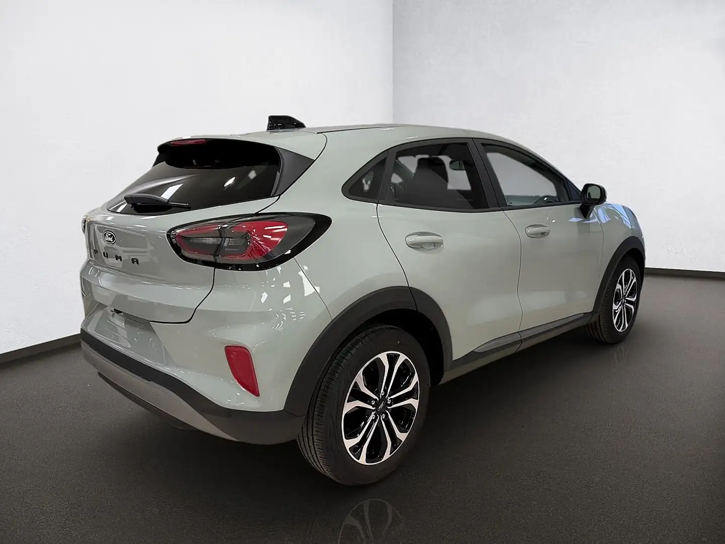 Ford Puma 1,0 EcoBoost Hybrid Titanium Grau - 2