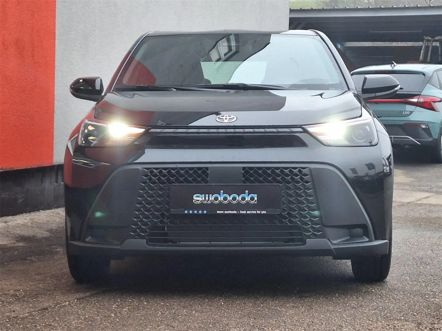 Toyota Aygo X AYGO X 1,5 l Active CVT Schwarz - 2