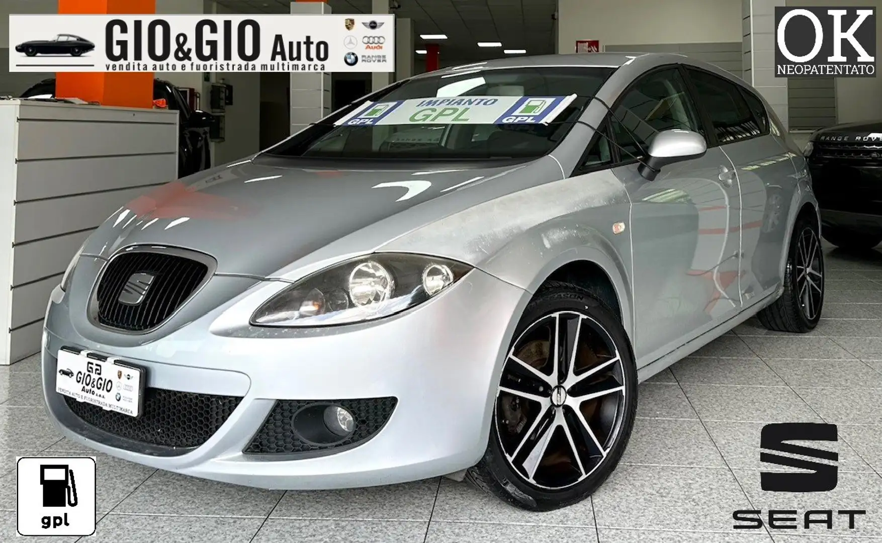 SEAT Leon Leon 1.6 Style (stylance) "BENZ/GPL" Silber - 1