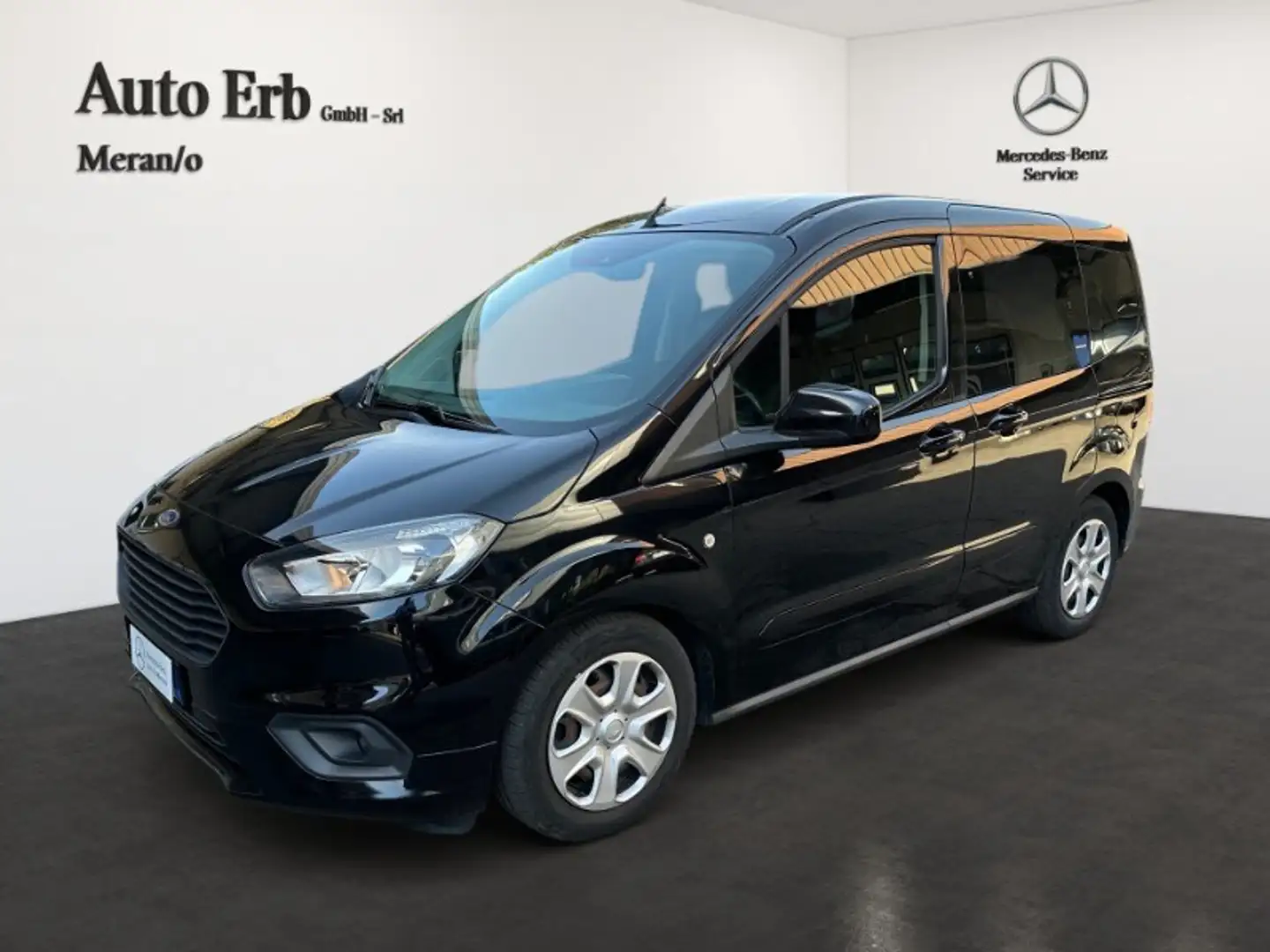 Ford Tourneo Courier Tourneo Courier 1.5 TDCI 100 CV S&S Plus Zwart - 1