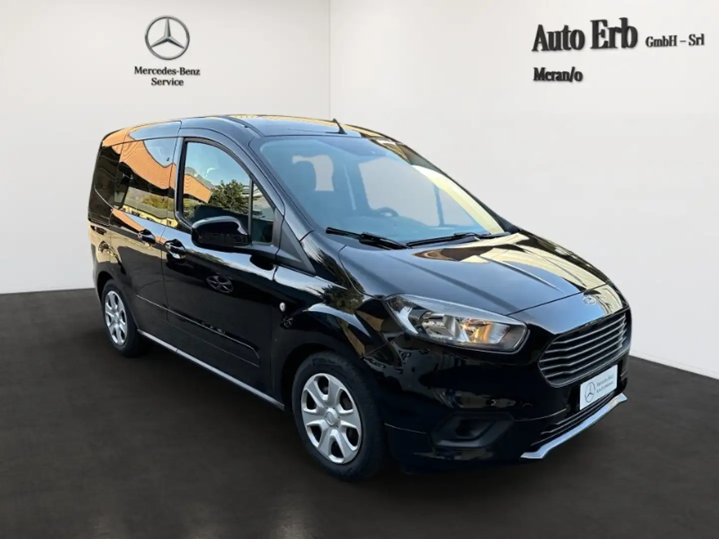 Ford Tourneo Courier Tourneo Courier 1.5 TDCI 100 CV S&S Plus Zwart - 2