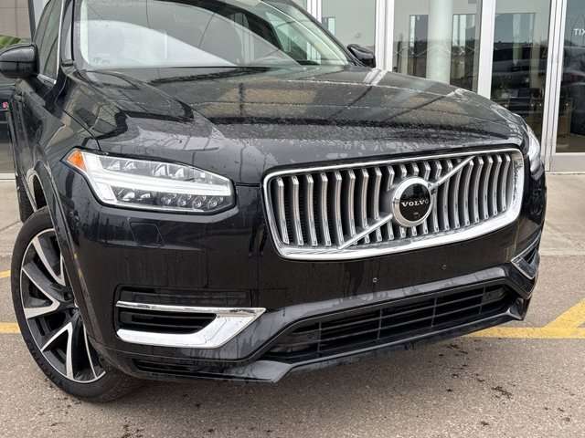 2021 Volvo XC90 Inscription Expression alt 3