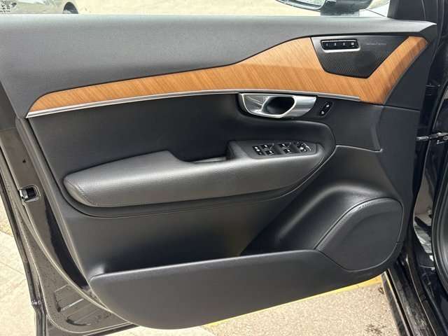 2021 Volvo XC90 Inscription Expression thumb 10