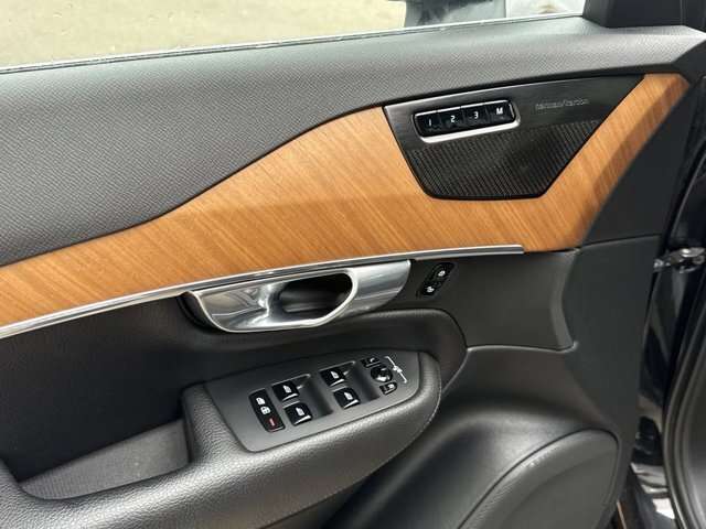 2021 Volvo XC90 Inscription Expression thumb 11