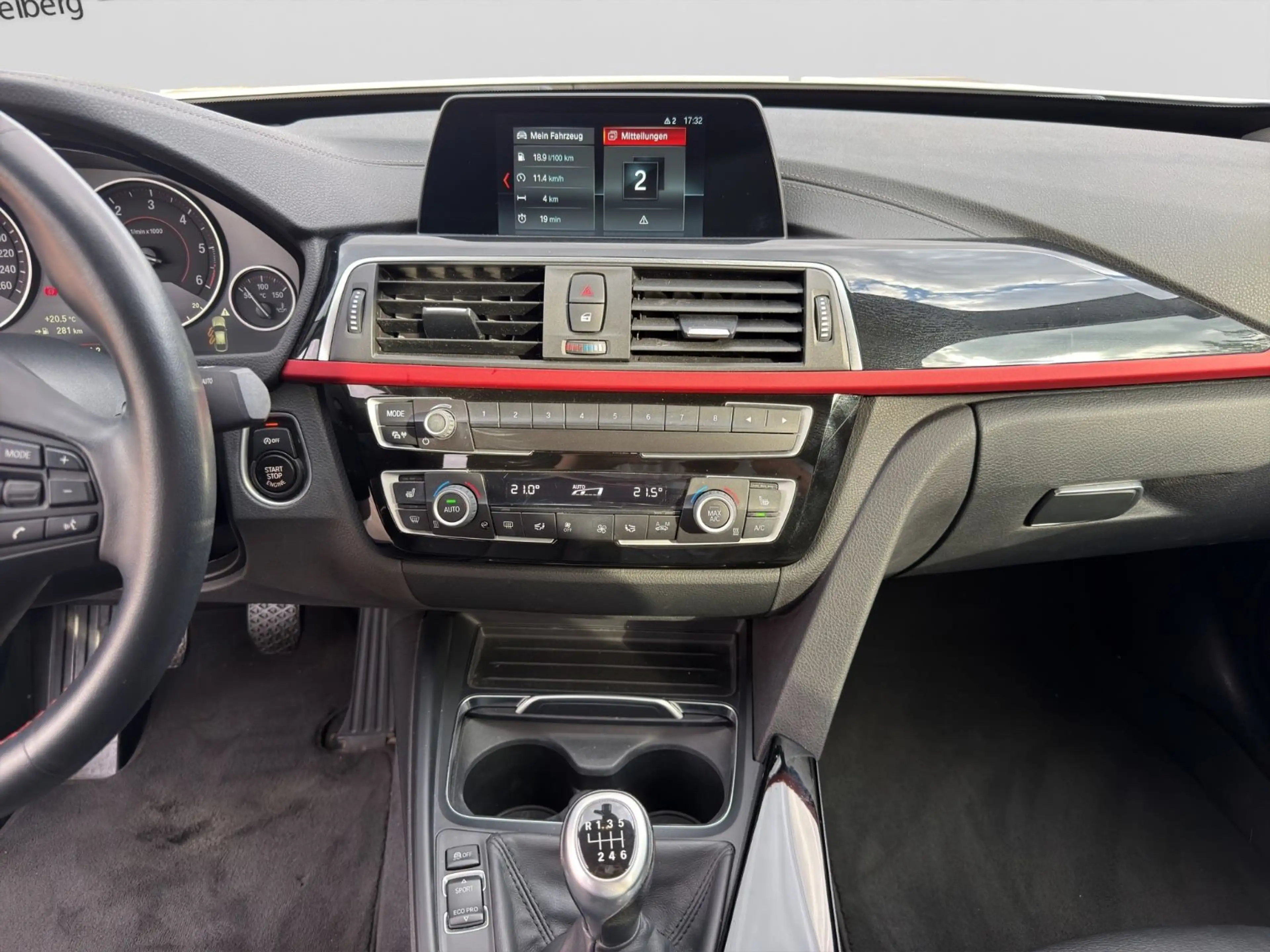 BMW 318 Sport Line — photo 16