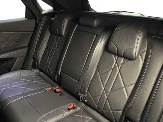 DS Automobiles DS 7 Crossback view 9