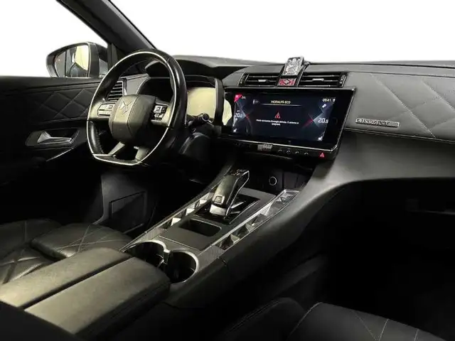 DS Automobiles DS 7 Crossback view 15