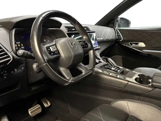 DS Automobiles DS 7 Crossback view 11
