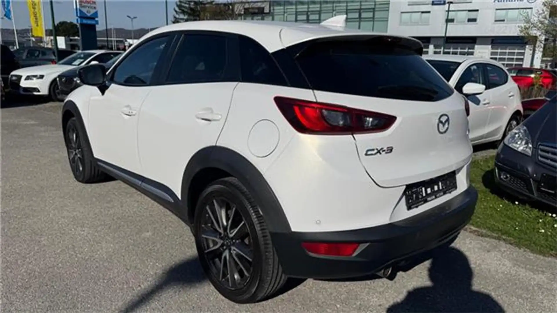 Mazda CX-3 G120 Revolution Aut. Weiß - 2