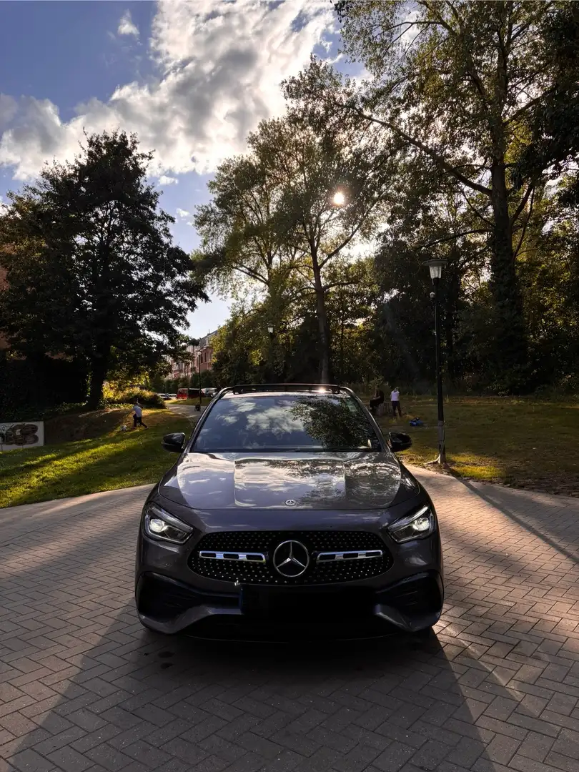 Mercedes-Benz GLA 200 4-Matic AMG pack / Toit ouvrant / Apple Car Play - 2