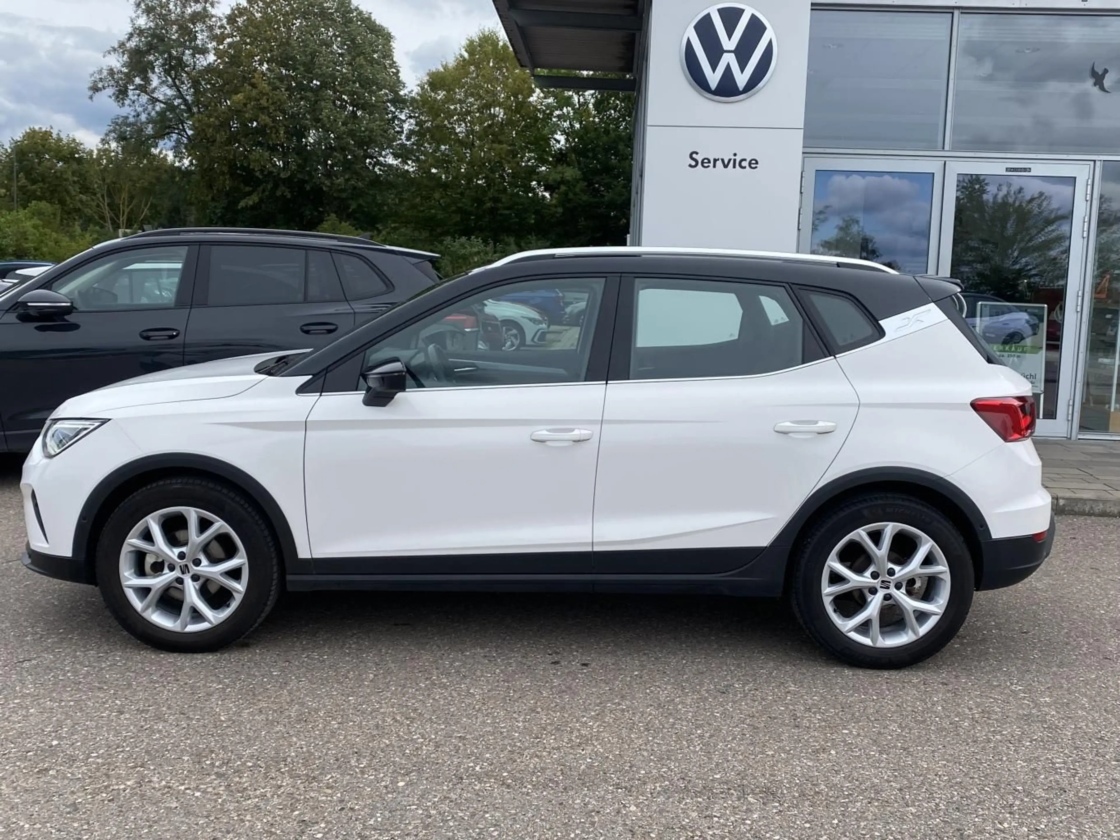 SEAT Arona 1.0 TSI FR AHK+VIRTUAL-COCKPIT+NAVI-PRO+KA — photo 2