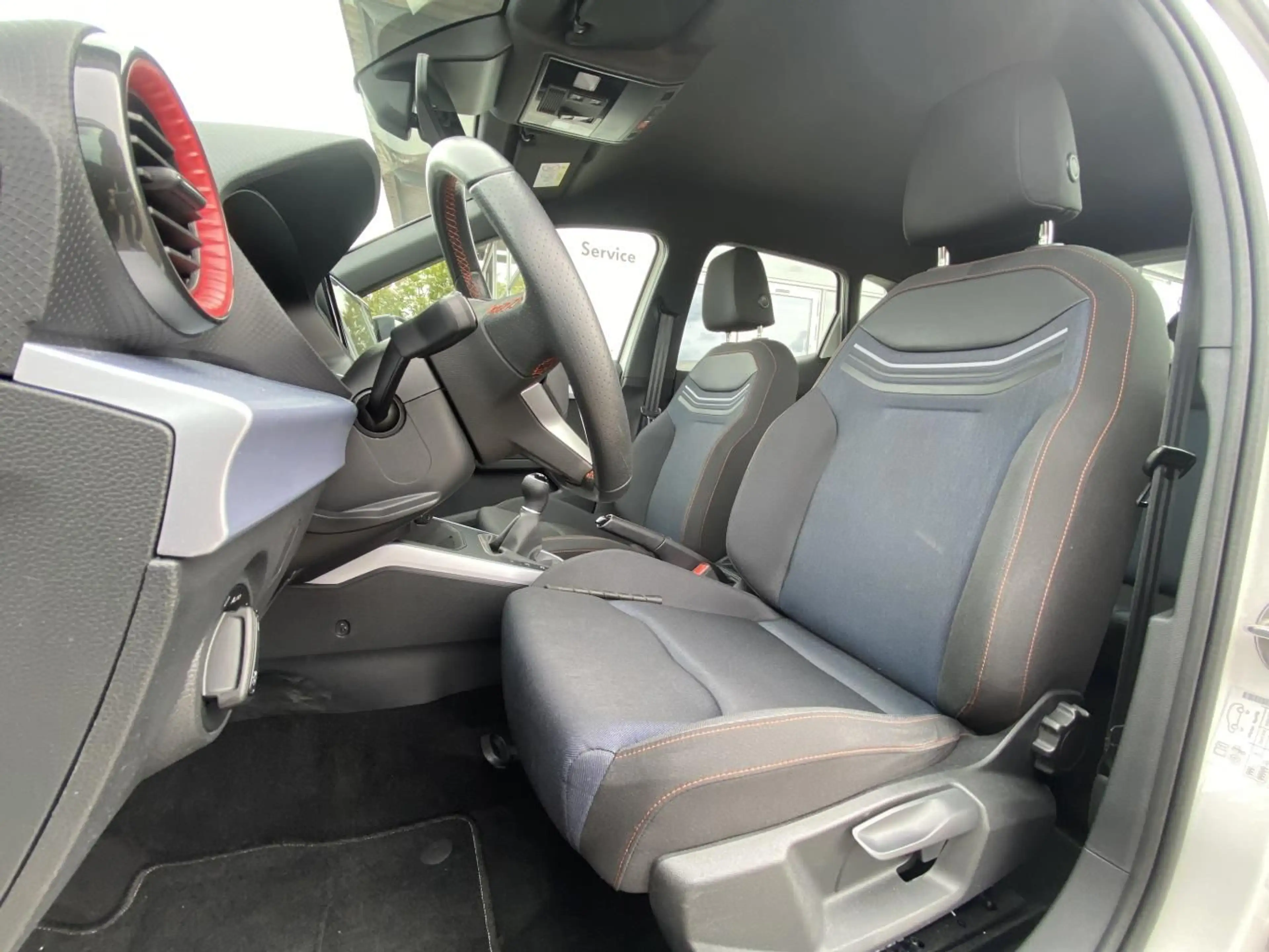 SEAT Arona 1.0 TSI FR AHK+VIRTUAL-COCKPIT+NAVI-PRO+KA — photo 9